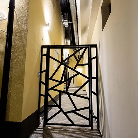 Luna Nera Apartment